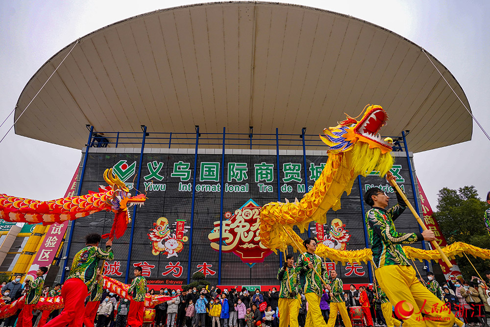 2月2日，義烏國際商貿(mào)城開市。人民網(wǎng) 章勇濤攝