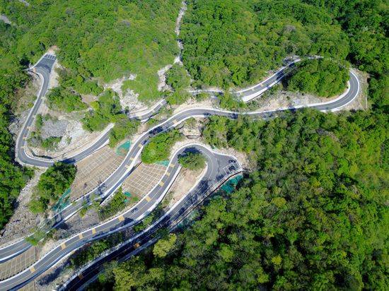 紅嶺公路。六安市交通運輸局供圖